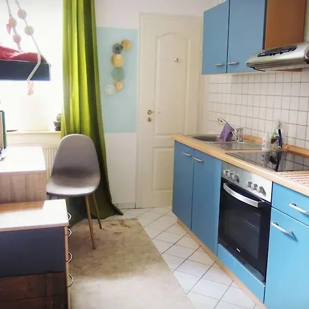 Stuckverzierte, Zentrumsnahe Im Sueden Daire