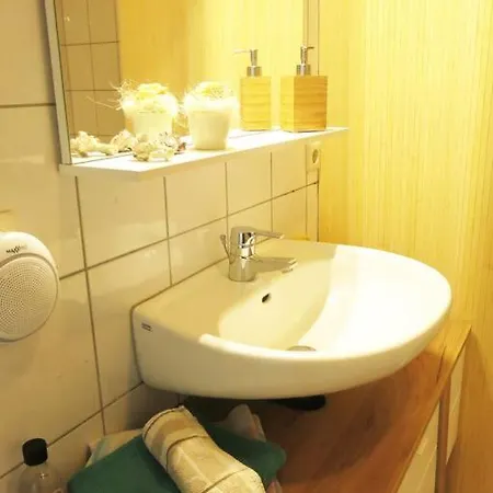 Apartament Stuckverzierte, Zentrumsnahe Im Sueden