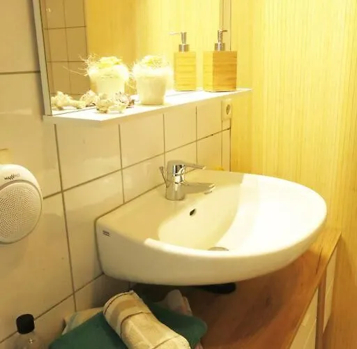 Apartament Stuckverzierte, Zentrumsnahe Im Sueden