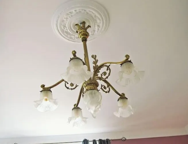 Stuckverzierte, Zentrumsnahe Im Sueden Apartament Lipsk